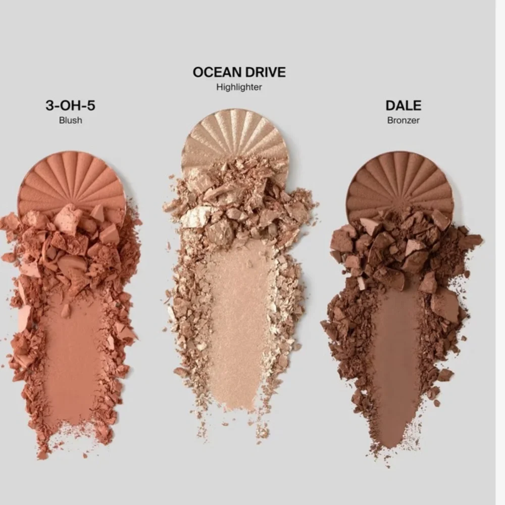 OFRA Bienvenidos A Miami Mini Mix Face Palette blush, highlighters & bronzers